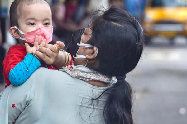 कोरोना की तीसरी लहर से बच्चों को बचाना होगा संभव