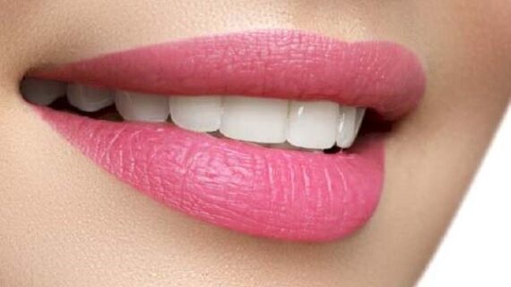 होंठों को गुलाबी और कोमल इस प्रकार बनायें
