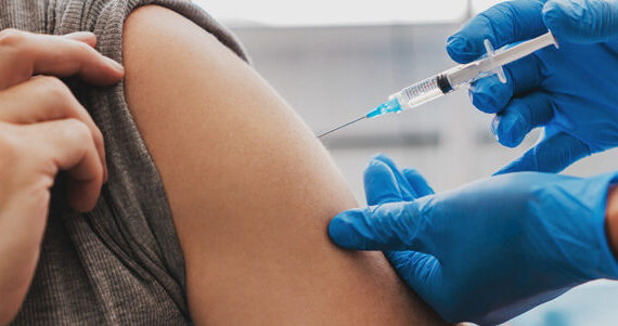 कोविड टीकाकरण में 192.97 करोड़ टीके लगे