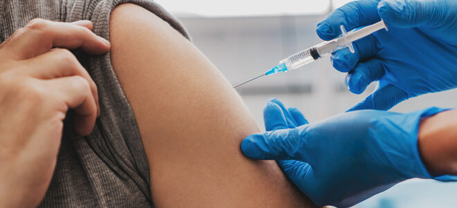 कोविड टीकाकरण में 192.97 करोड़ टीके लगे