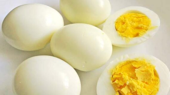 उबला अंडा होता है पोषक तत्‍वों से भरपूर