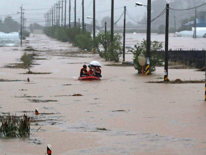 उ.कोरिया में भारी बारिश, करीब 5,000 लोगों को सुरक्षित स्थानों पर पहुंचाया