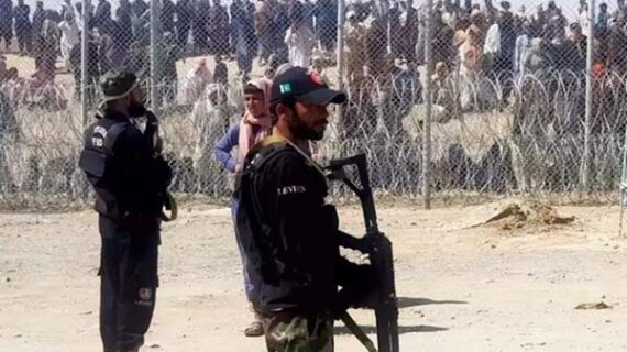 पाकिस्तान में घुसने का प्रयास कर रहे अफगानों पर पाक सेना ने बरसाई गोलियां, छह की मौत