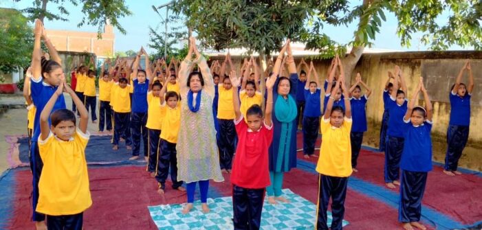 योग प्रशिक्षण शिविर का शुभारंभ