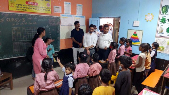 ज्वाइंट मजिस्ट्रेट ने बच्चों को दिया सफलता का मंत्र