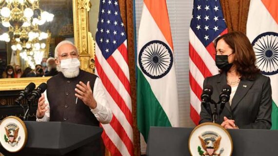 पीएम मोदी के समक्ष कमला हैरिस ने आतंकवाद पर पाकिस्तान को फटकारा, कार्रवाई करें इमरान