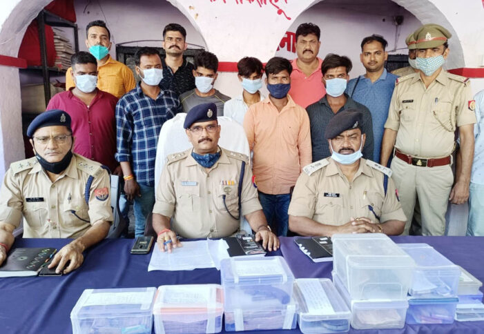 मिर्च झांक व्यापारी को लूटने वाले छह लुटेरे गिरफ्तार
