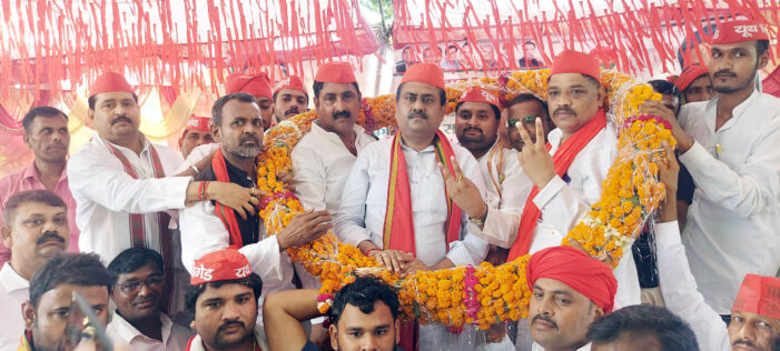 सरकार ने अंबानी व अडानी के हाथ सौंप दिया देश: बंटी