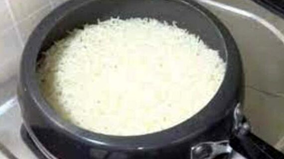 प्रेशर कुकर में बना चावल होता है अधिक फायदेमंद