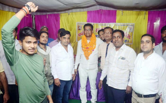 राजनीति में भागीदारी देने वाले का समर्थन करेगा समाज: रमेश