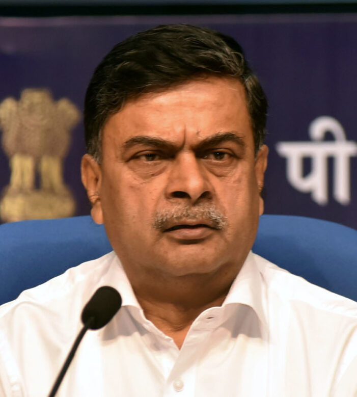 बिजली सयंत्रों में कोयले की कमी नहीं: आरके सिंह