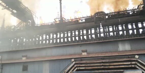 झारखंड के टाटा स्टील प्लांट में धमाके बाद अचानक आग लगी, तीन घायल