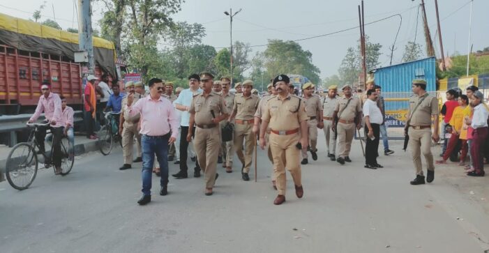 डीएम व एसएसपी ने किया रूपईडीहा क्षेत्र का भ्रमण