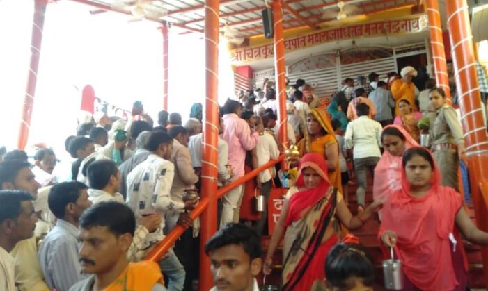 ज्येष्ठ अमावस्या पर आस्था का उमड़ा हुजूम