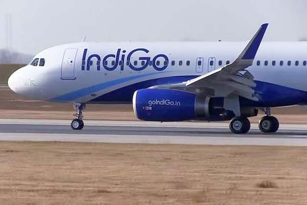 इंडिगो की उड़ानों पर आया संकट कम वेतन के विरोध में टेक्नीशियन दिल्ली और हैदराबाद में छुट्टी पर गए