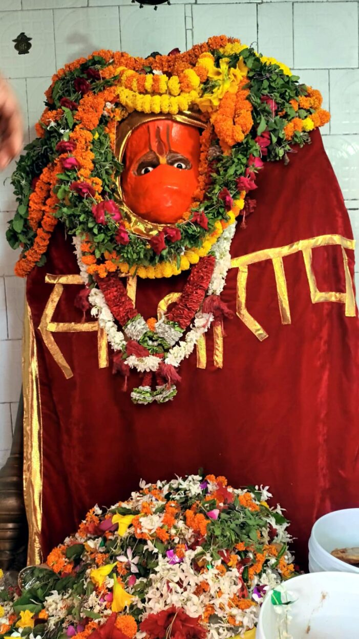 पावन बिजेथुआ धाम में उमड़ा भक्तों का सैलाब