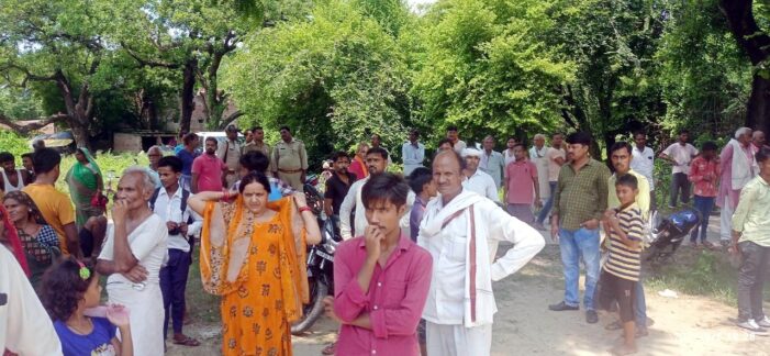 गोद में सो रहा बच्चा गायब, गांव मे दहशत