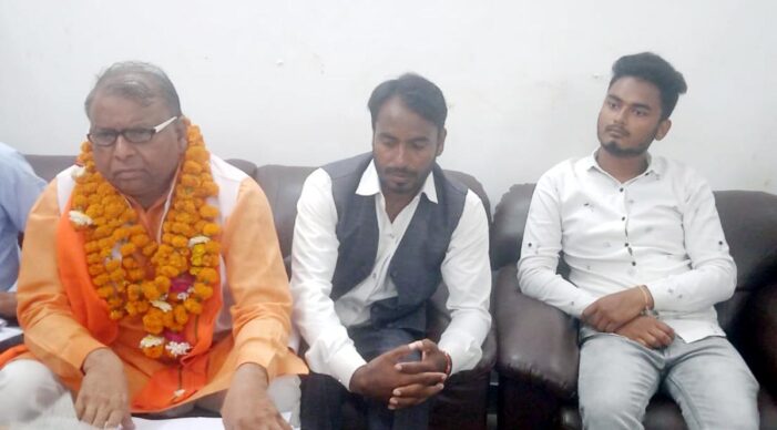 योगी के बुलडोज़र व हंटर से माफिया हुए धराशाई: नानकदीन योगी के बुलडोज़र व हंटर से माफिया हुए धराशाई: नानकदीन