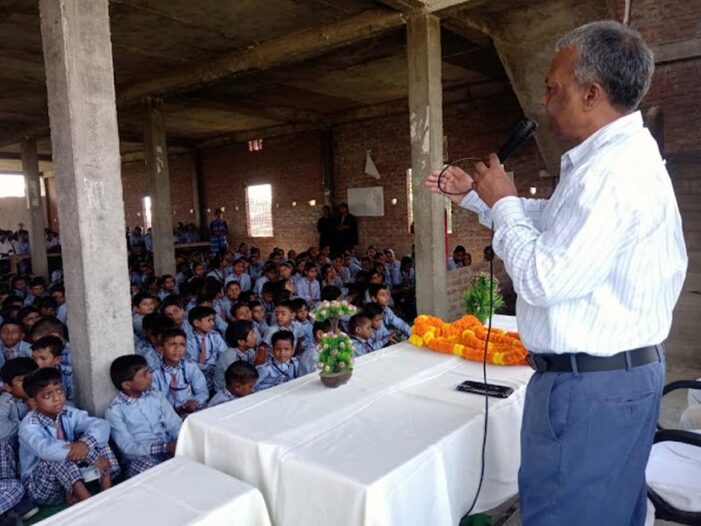 बचपन से ही अलग व्यवहार बनाता है बड़ा: मुख्य सचिव