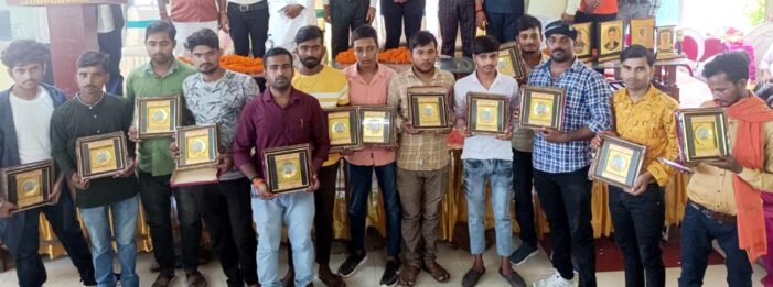 समाजसेवा करने वालों का धर्म नहीं होताः इरफान