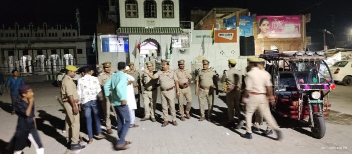 मंझनपुर कोतवाली पुलिस ने किया पैदल गस्त