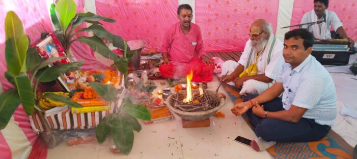 जनपद में भव्य रूप से मनाया गया महर्षि वाल्मीकि जयन्ती जनपद में भव्य रूप से मनाया गया महर्षि वाल्मीकि जयन्ती
