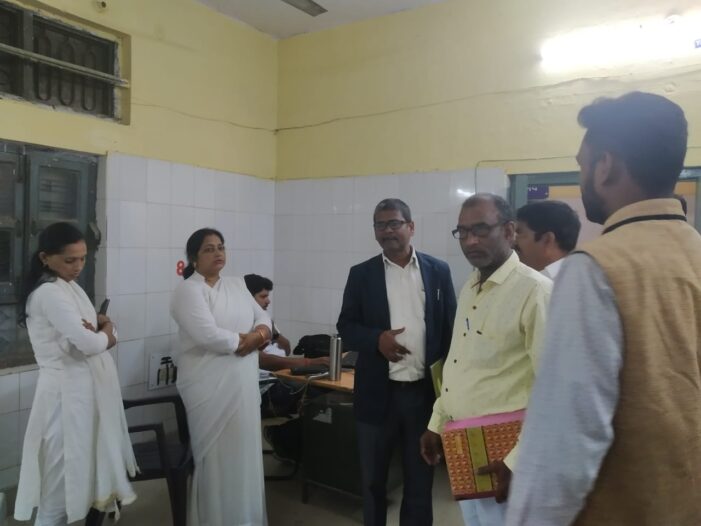 डेंगू के मामले को बढ़ता देख सामुदायिक स्वास्थ्य केंद्र दुद्धी की हुई पड़ताल