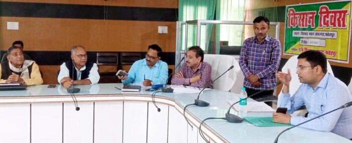 नहरों की पटरियों से हटवाया जाये अवैध कब्जा: सीडीओ नहरों की पटरियों से हटवाया जाये अवैध कब्जा: सीडीओ