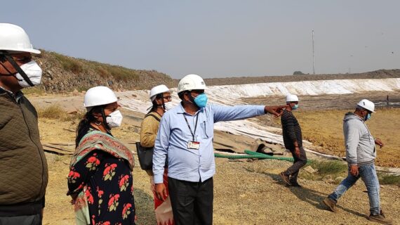 स्वतंत्र निदेशक संगीथा वारियर नें वाराणसी हरित कोयला परियोजना एवं कर्षणा परियोजना का किया भ्रमण