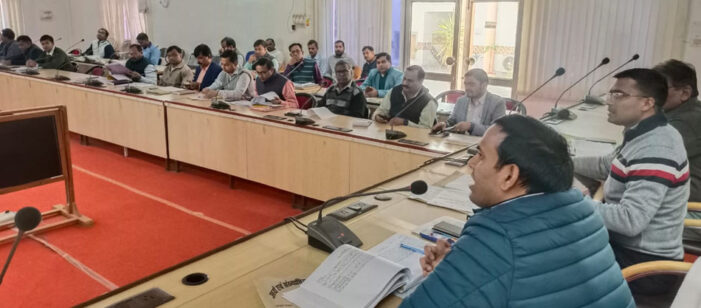 सीएम के विकास प्राथमिकता वाले बिन्दुओं की गहन समीक्षा सीएम के विकास प्राथमिकता वाले बिन्दुओं की गहन समीक्षा