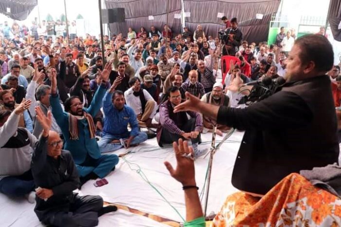 इस्लाम में हर किसी को चार शादियों की इजाज़त नहीं इस्लाम में हर किसी को चार शादियों की इजाज़त नहीं
