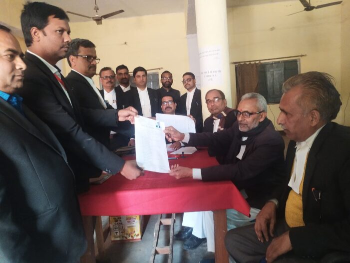 6 अध्यक्ष, 4 महामंत्री व 2 कोषाध्यक्ष समेत 32 प्रत्याशियों ने किया नामांकन