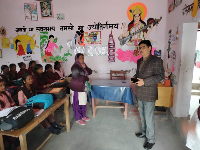 सीडीओ के निरीक्षण में 17 कार्मिक मिले अनुपस्थित रोका गया बेतन