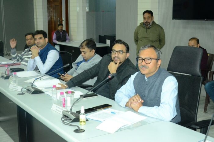 डीआरएम की अध्यक्षता में एन.ई.रेलवे मजदूर यूनियन (नरमू) के साथ स्थाई वार्ता तंत्र (पी.एन.एम.) की बैठक आयोजित