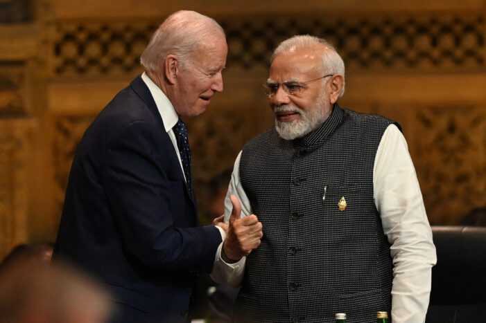 मोदी ने जी-20 की अध्यक्षता के प्रति भारत को समर्थन देने पर वैश्विक राजनेताओं का जताया आभार मोदी ने जी-20 की अध्यक्षता के प्रति भारत को समर्थन देने पर वैश्विक राजनेताओं का जताया आभार