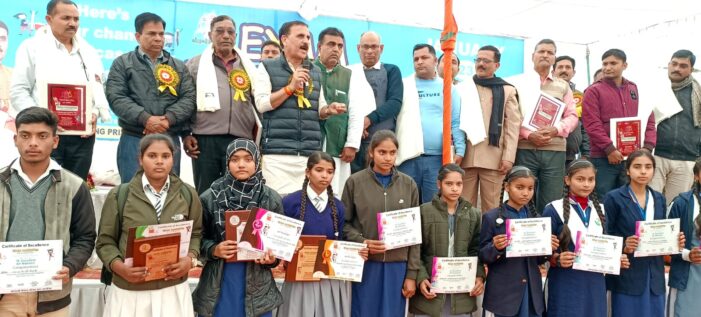 परीक्षा योद्धाओं ने कैनवास पर उतरी तनाव मुक्त परीक्षा के गुर
