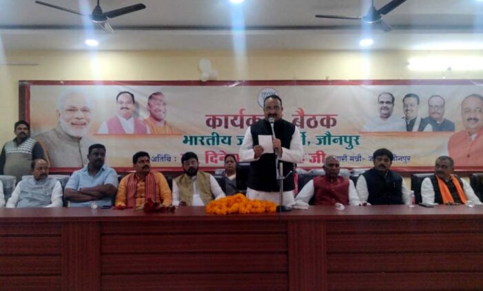 मिल रहा कल्याणकारी योजनाओं का लाभ: दिनेश प्रताप