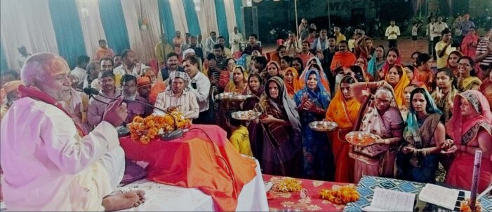श्री हनुमत महायज्ञ में उमड़ी श्रद्धालुओं की भीड़