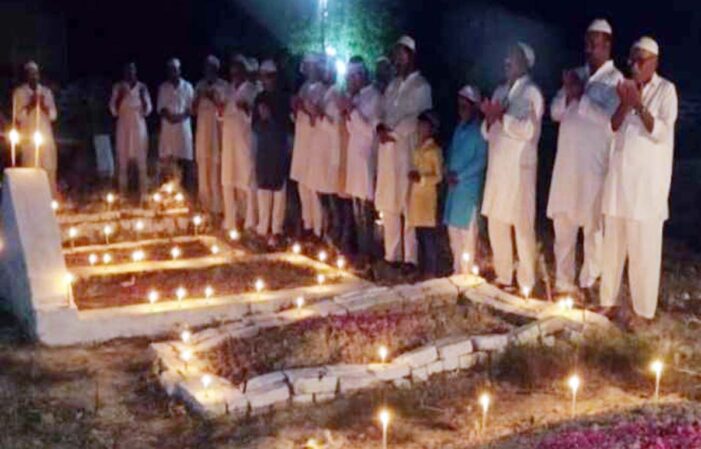 शबेबरात पर चला इबादत का दौर, मांगी गुनाहों की माफी शबेबरात पर चला इबादत का दौर, मांगी गुनाहों की माफी