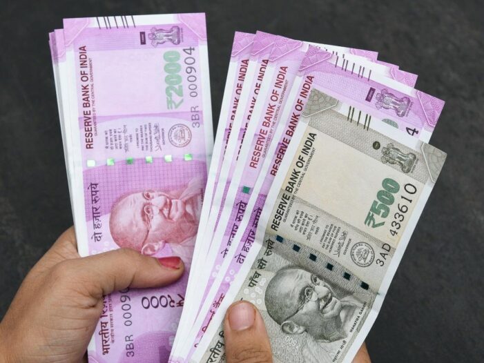 अर्थव्यवस्था को कैसे खराब करते हैं नकली नोट?