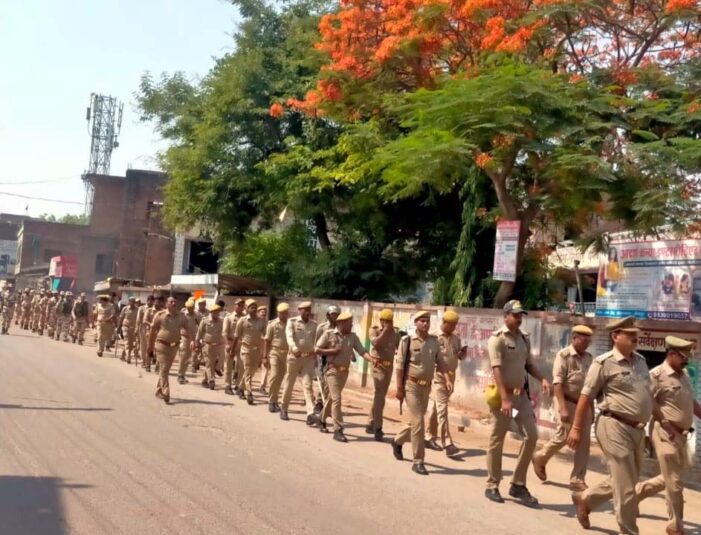 आईटीबीपी के साथ पुलिस ने किया मार्च