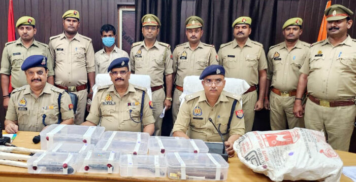 निकाय चुनाव में खपाने के लिए बना रहे थे अवैध शस्त्र: एसपी