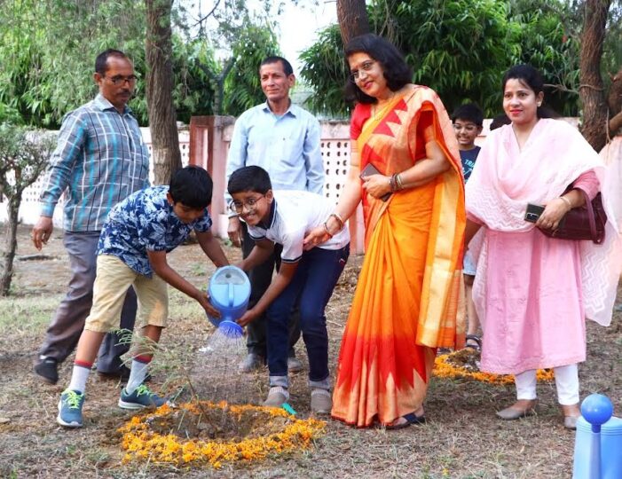 एनटीपीसी विंध्याचल द्वारा धूमधाम से मनाया गया बच्चों का जन्मदिवस