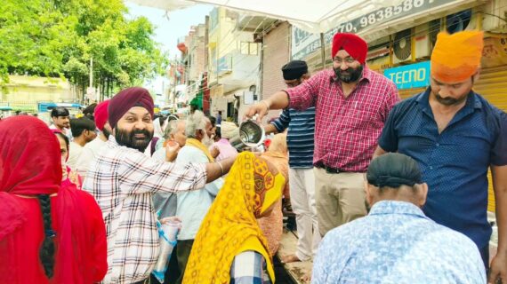 श्रद्धा के साथ मनाया गुरु अर्जन देव का शहीदी दिवस