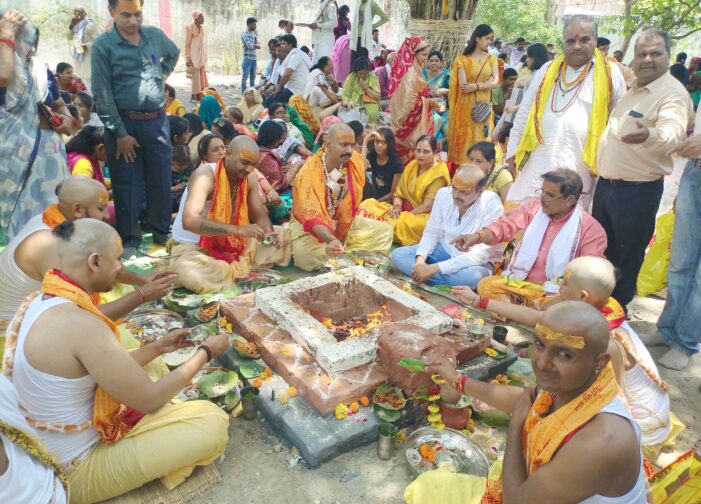 आचार्यकुलम ने बटूकों का कराया उपनयन संस्कार