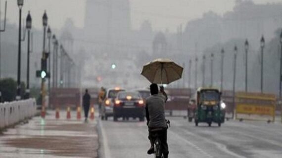 दिल्ली,एनसीआर के कई हिस्सों में बारिश से मौसम हुआ सुहाना