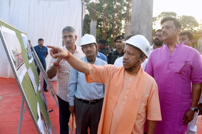 मुख्यमंत्री ने गोरखपुर में गौरव संग्रहालय के निर्माण कार्यों का निरीक्षण किया