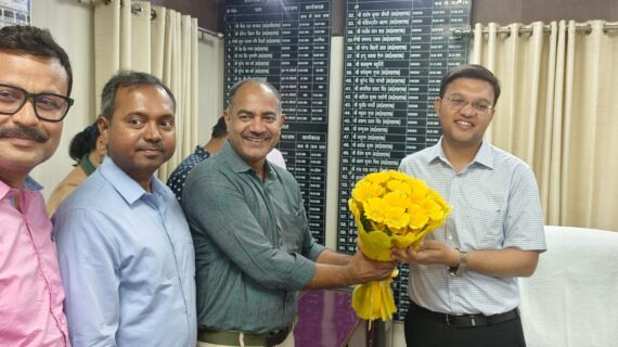 लखनऊ को मिला नया नगर आयुक्त, गौरव कुमार ने संभाला कार्यभार
