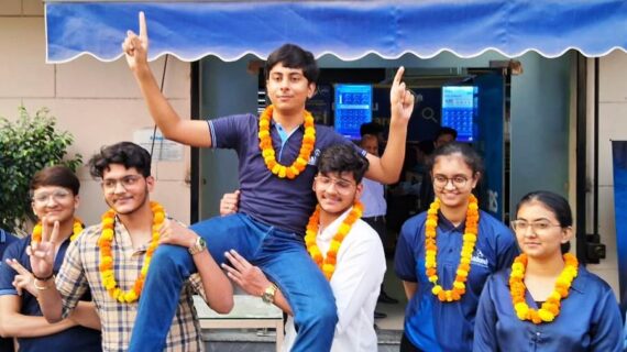 आकाश एजुकेशनल सर्विसेज़ लिमिटेड के 6 छात्रों ने टॉप रैंक में बनाई जगह