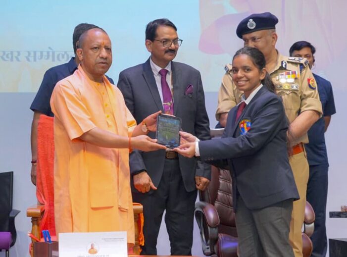 मुख्यमंत्री ने ’साइबर युद्ध के आयाम, बहुपक्षीय कानूनी ढांचे, फॉरेंसिक और रणनीतिक प्रतिकार’  समिट का शुभारम्भ किया